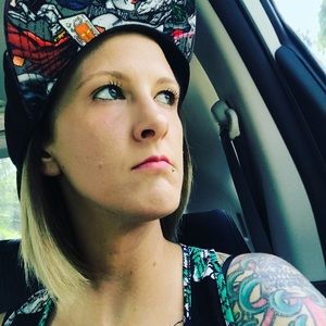 Meet your Posher, Amber